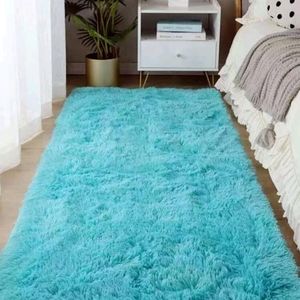 Fluffy Polyester Rug